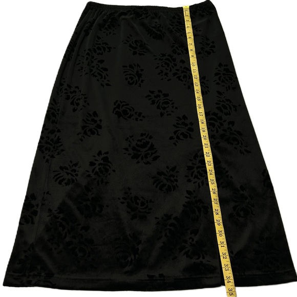 Vintage Long Burnout Velvet Maxi Skirt Size XL Black Floral Whimsigoth Grunge - Picture 5 of 8